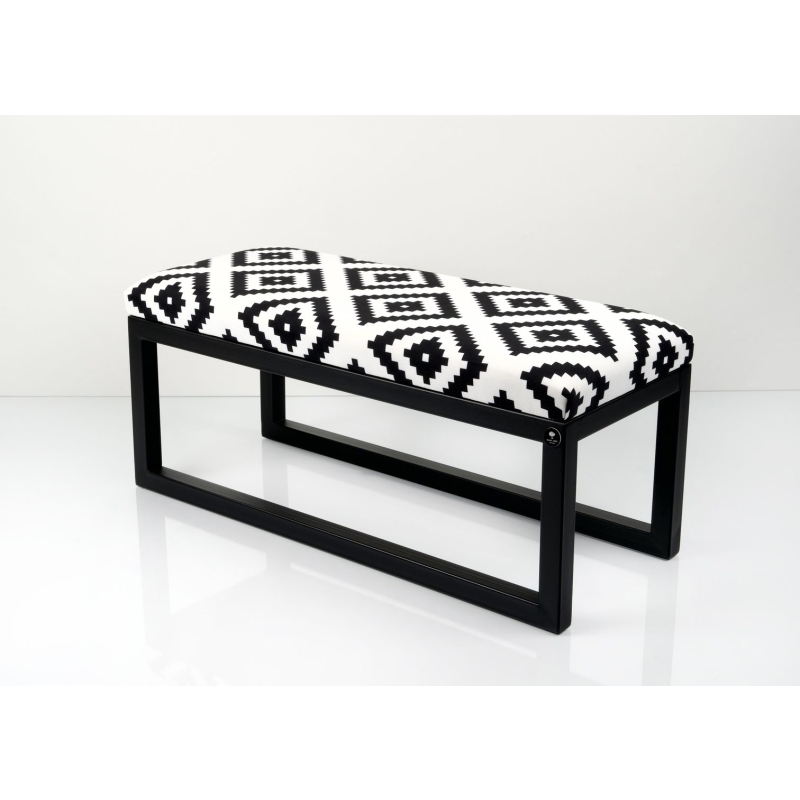 BLACK-WHITE-VELVET-04_1.jpg