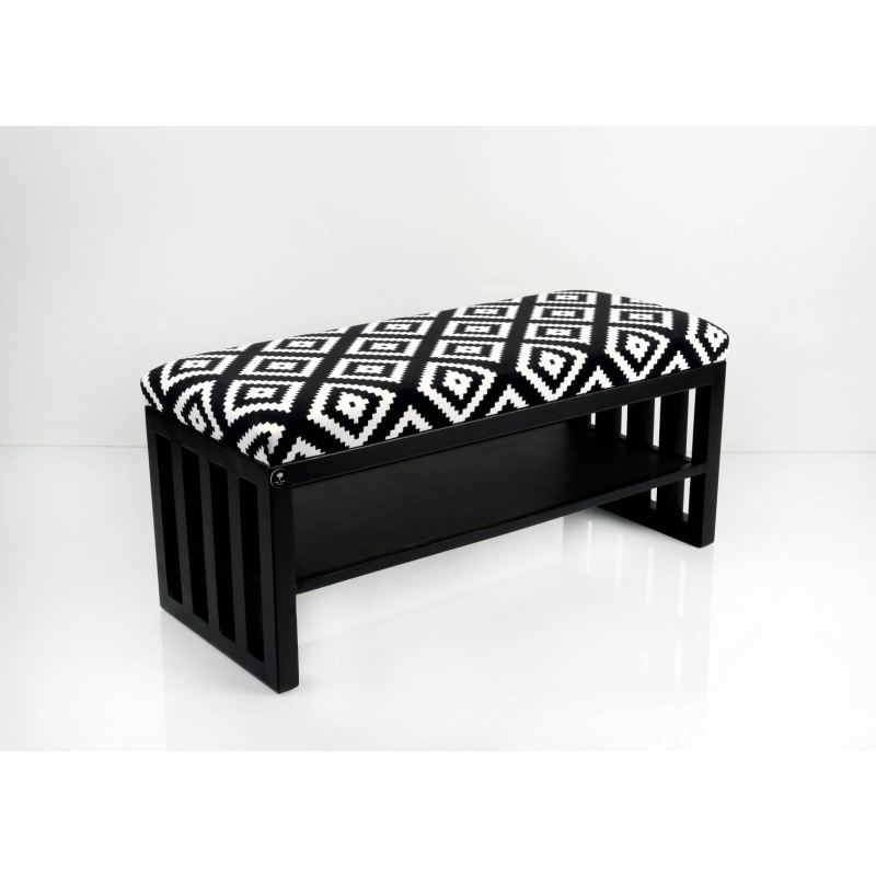 BLACK-WHITE-VELVET-03_2.jpg