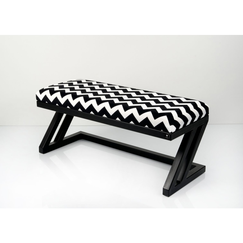 BLACK-WHITE-VELVET-02_1.jpg